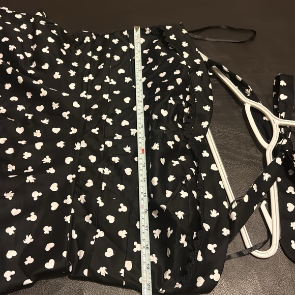 Disney Black & White Mickey/Minnie Dress Worn Once To A Sneaker Ball Size 18 - Picture 13 of 16